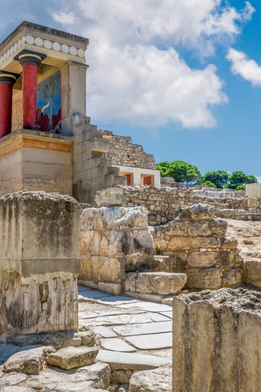 Guided Tour to Knossos Palace, Heraklion City & Minoan Farm - Key Points