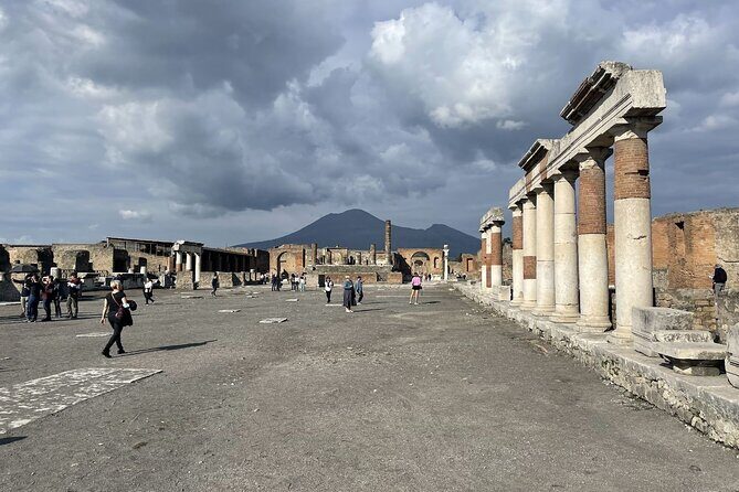 Guided Tour to Pompeii Ruins and Vesuvius from Sorrento - The Itinerary in Detail
