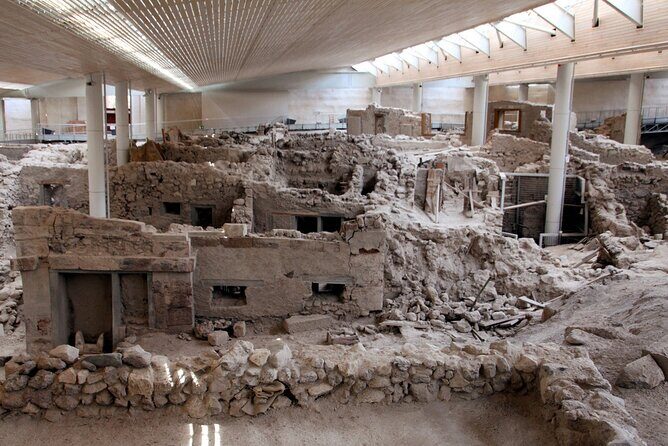 Guided Tour to the Akrotiri Archaeological Site in Santorini - The Reviewers Perspective