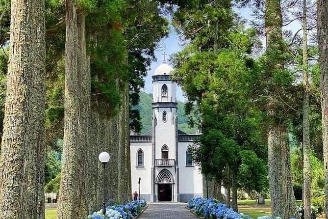 Guided Tour to the Sete Cidades Volcano in São Miguel Azores - Final Thoughts: Is This Tour Worth It?