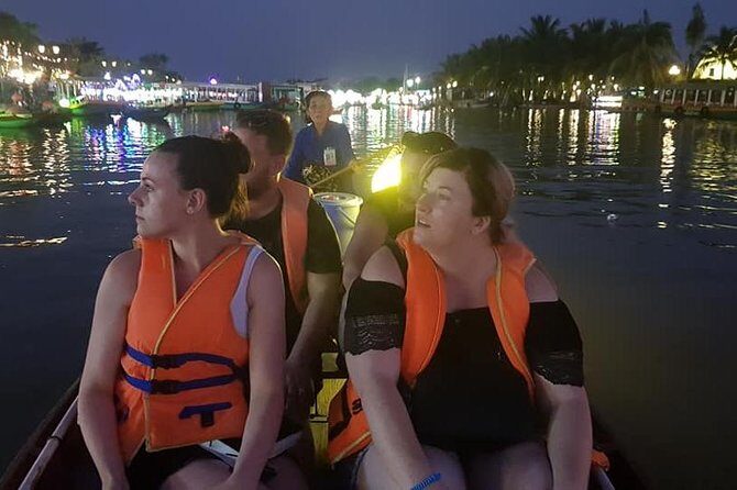 Guided Tour to Visit Hoi An Ancient City, Sampan Boat Ride,Night Market,Lanterns - Who Will Love This Tour?