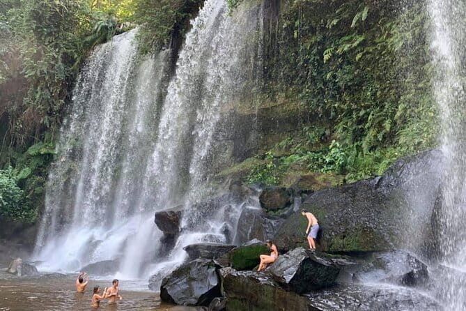 Guided Tours, Sunrise Angkor Wat, Bayon, Ta Prohm, Banteay Srei - Transport and Timing