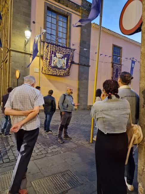 Guided visit and mysteries in San Cristóbal de La Laguna with a sweet treat. - Exploring La Laguna’s Secrets and Stories