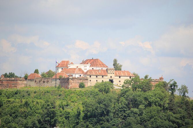 Guided visit in Spanish to the medieval center of Brasov (native Spanish guide). - A Deep Dive into the Brasov Medieval Walk