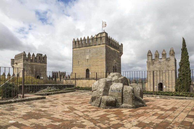 Guided visit of Almodovar Castle with admission included. - Practical Details and Tips for Your Visit