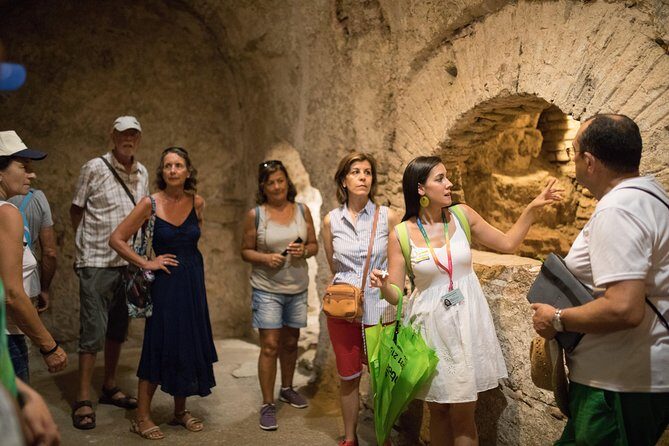 Guided visit to Alcazar de los Reyes Cristianos with admission - FAQ