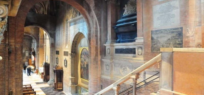 Guided visit to Modena Cathedral: a film in stone - An In-Depth Look at the Modena Cathedral Guided Tour