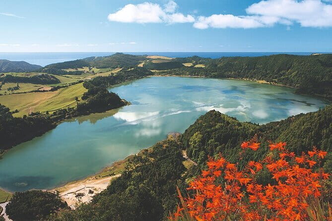 Guided Visit to the Crater and Volcano of Lagoa das Sete Cidades - FAQs