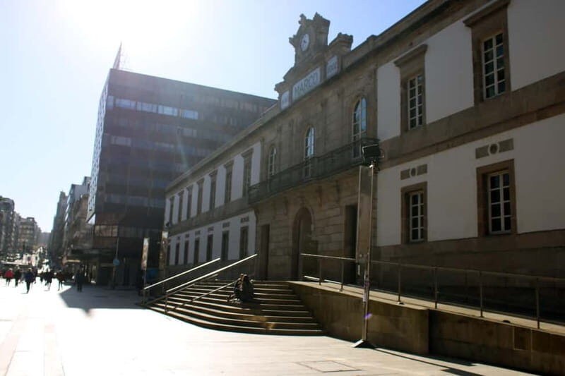 Guided Walking Tour for Cruise Ship Passengers - The Value of a Guided Experience