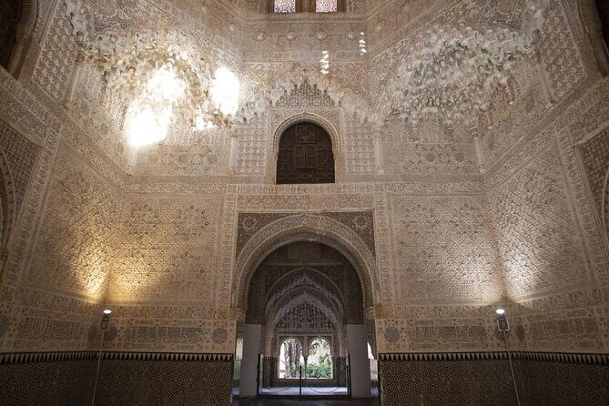 Guided Walking Tour of the Alhambra in Granada - FAQ