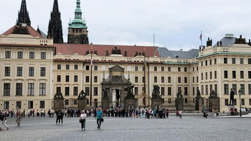 Guided walking tour Prague: include Prazskiy Castle - The Sum Up