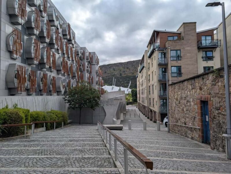 Guided Walking Tour - The Working Class Story of Cannongate - Discovering Calton Hill: A Natural and Cultural Highlight