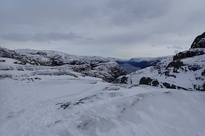 Guided winter hike to Pulpit Rock Preikestolen - What’s Included & What to Bring