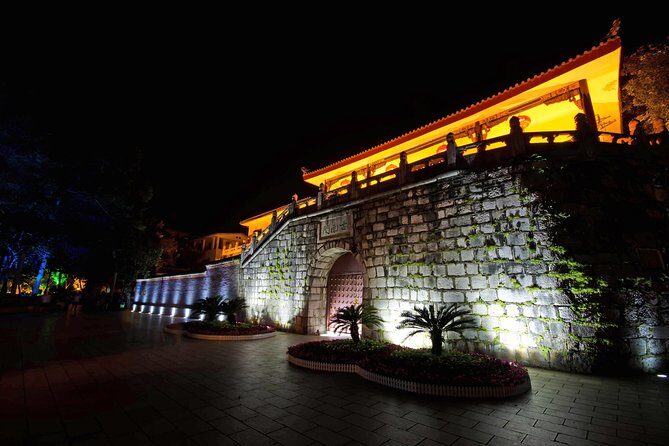 Guilin City Center Walking Group Tour at Night for Three Hours - FAQ