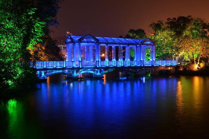 Guilin Four lakes night cruise with the English speaking driver from Guilin hotel - Practical Details & Tips