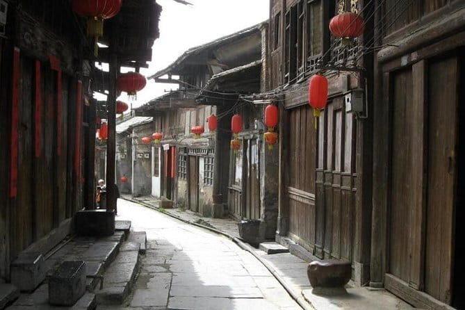 Guilin Private Tour of Daxu Old Town and Yaoshan Tea Plantation - Exploring Daxu Old Town: A Step Back in Time
