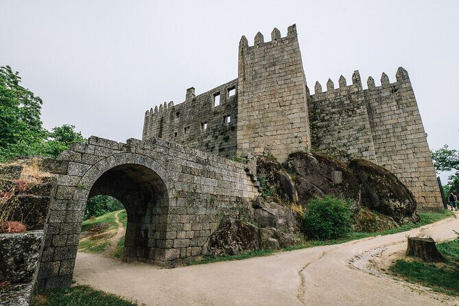Guimarães Old Town Private Walking Tour - FAQ