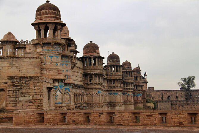 Gwalior City tour with Gwalior fort, Jai Vilas palace & Holy Temples - Introduction to the Tour Experience