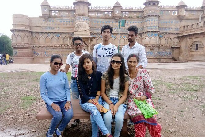 Gwalior City tour with Gwalior fort, Jai Vilas palace & Holy Temples - Practicalities and Tour Logistics