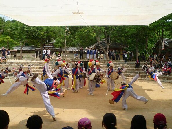 Gyeongbok Palace and Korean Folk Village Tour - Key Points