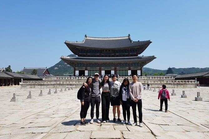 Gyeongbokgung Palace and Bukchon Walk with Make Your Own Kimchi - FAQ