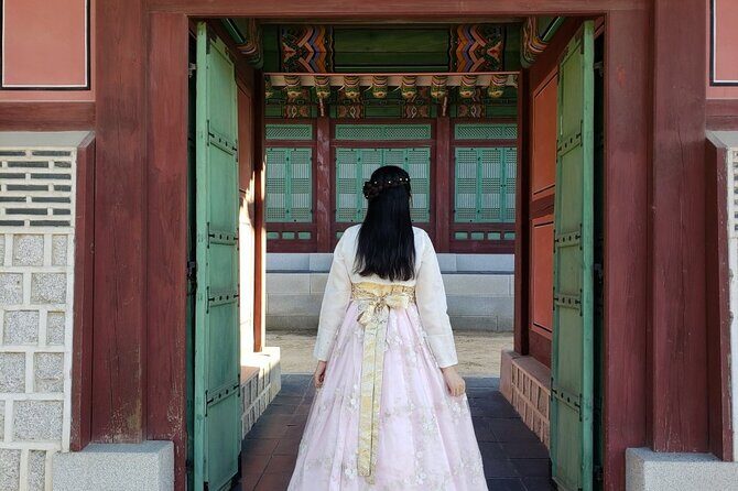 Gyeongbokgung Palace Hanbok Rental Experience in Seoul - The Sum Up