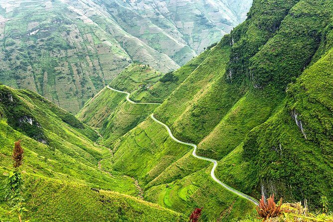 Ha Giang - Quan Ba- Yen Minh- Ma Pi Leng- Dong Van 3 days 2 nights - Transport, Accommodation, and Food