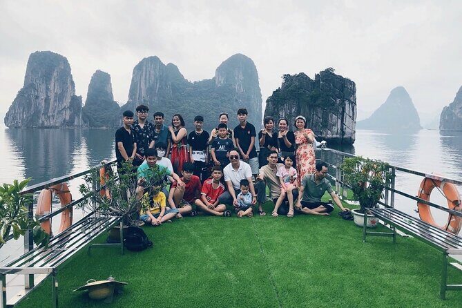 Ha Long Bay 1 Day 6 hour-Cruise with kayaking, Cave visiting & Swimming - Key Points