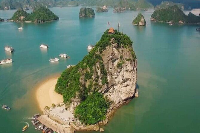 Ha Long Bay Cruise Day Tour with lunch, kayaking, surprise cave & titop island - The Value of This Tour
