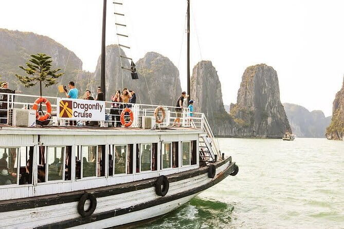 Ha Long Bay Day Cruise: Caves, Lunch & Kayaking from Hanoi - What Travelers Say