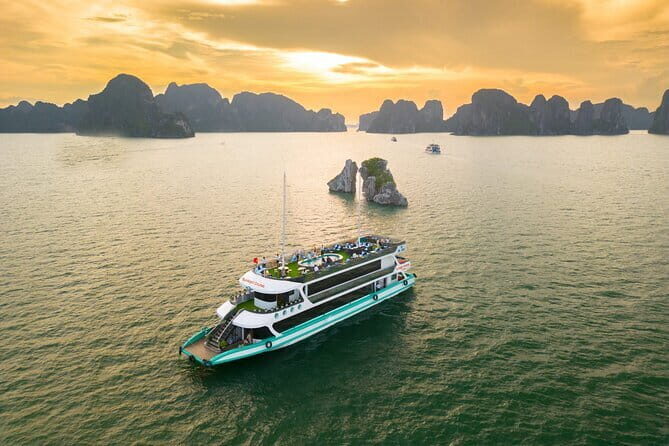 Ha Long Bay Day Tour by 5-Star Sunlight Grand Cruise - A Deep Dive into the Experience