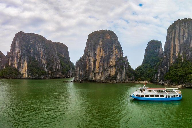 Ha Long Bay Six Hours Trip Kayaking & Swimming on Beach - Who Is This Tour Best For?