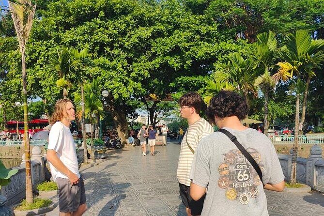 Ha Noi Exclusive City Tour Full Day (1D) - Visiting Tran Quoc Pagoda: The Oldest Religious Site in Hanoi