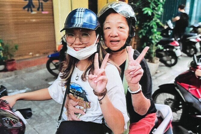 Ha Noi Sightseeing Motorbike Tour with Female Tour Guide - Exploring Hanoi on a Motorbike