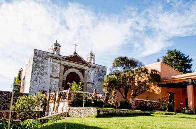 Hacienda Tochatlaco: historical visit, inside the main house - An inviting introduction to a historic hacienda