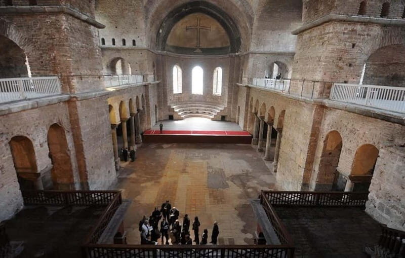 Hagia Sophia, Topkap Palace, Blue Mosque Guided Small Group - Who Should Consider This Tour?