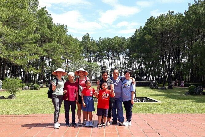 Hai Van Pass & Hue City Sites Deluxe Tour from Hoian/Danang - Transportation & Group Size