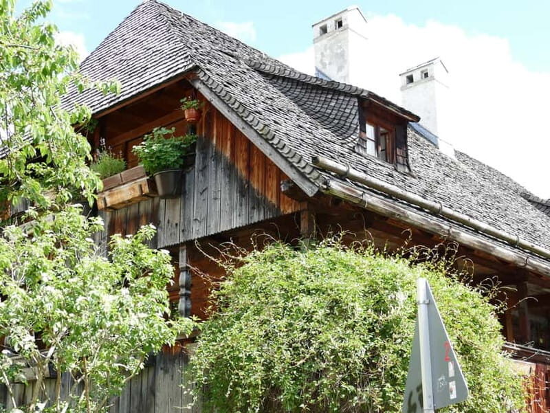 Haidhausen: Insider Tour! Secrets in Munich's French Quarter - Exploring Munich’s Haidhausen: What to Expect from the Insider Tour