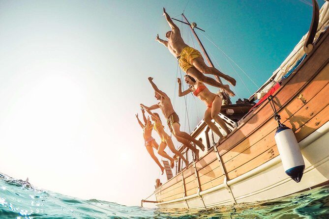 Half Day Amalfi Coast Boat and Snorkeling Tour in Small Group - Stop 4: Praiano and the Blue Grotto of Light