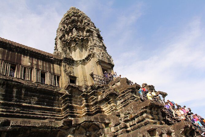 Half Day Angkor Wat by Tuk Tuk - Who Should Consider This Tour?