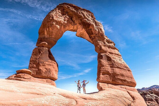 Half Day Arches 4x4 with Delicate Arch Hike - Full Review: What to Expect from the Half Day Arches 4x4 with Delicate Arch Hike