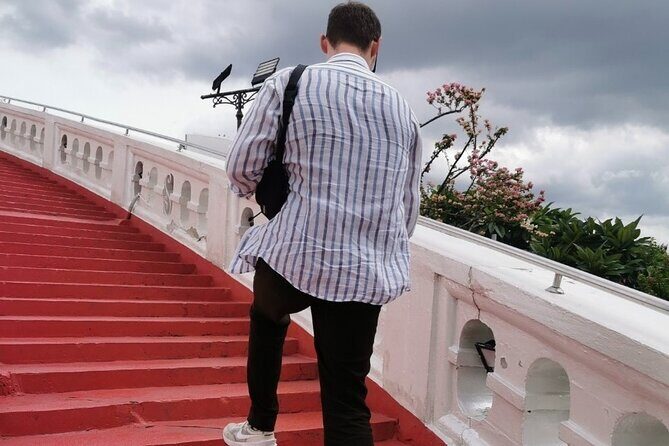 Half Day Bangkok Food and Sightseeing Tour - Detailed Breakdown of the Tour Experience