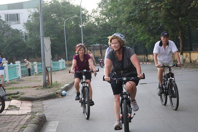 Half-Day Bicycle Tour Combine City & Countryside + Train Street - FAQs