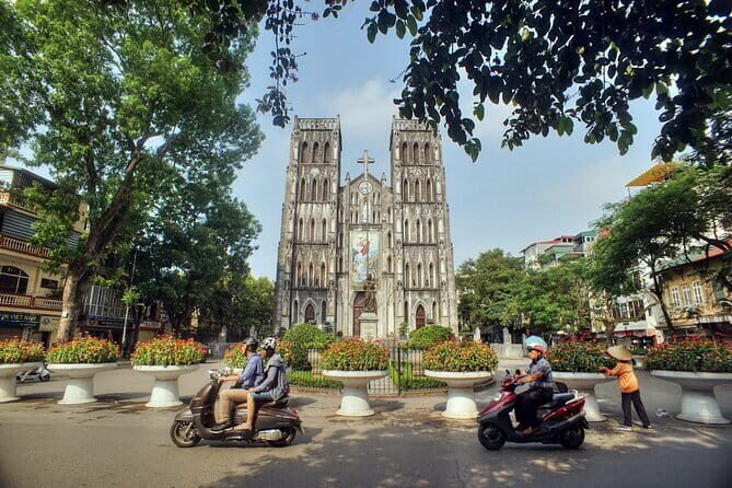 Half Day Bicycle Tour of Hanoi City Countryside & Train Street - FAQ