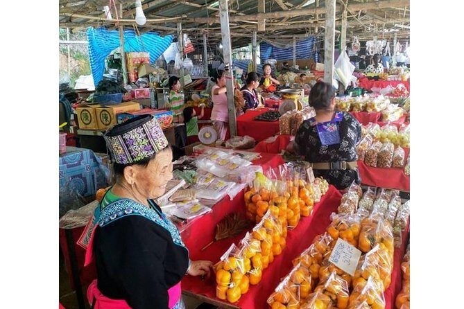Half Day Chiang Mai Landmarks Tour - Doi Suthep & Hmong village - Who Should Consider This Tour?