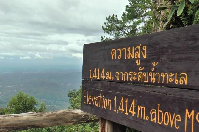 Half Day Chiang Mai Landmarks Tour - Doi Suthep & Hmong village - The Sum Up