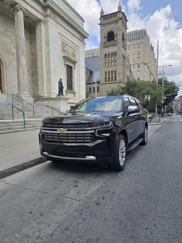 Half day city tour Montreal luxury SUV - Frequently Asked Questions