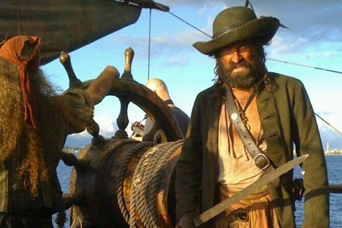 Half Day Deluxe Island Movie Tour: LOST, Jurassic, Pirates - Final Word