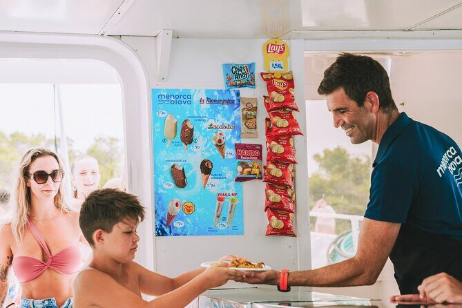 Half-day experience of the unspoilt coves of southern Menorca - Exploring the itinerary in detail