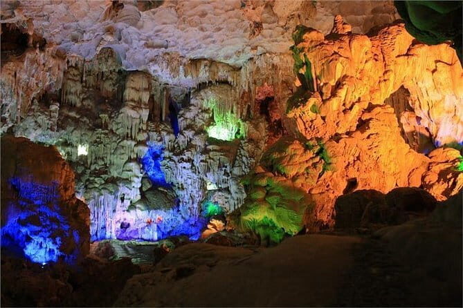 Half Day Explore Halong Bay With Lunch, Heaven Cave and Kayaking - A Deep Dive into the Experience